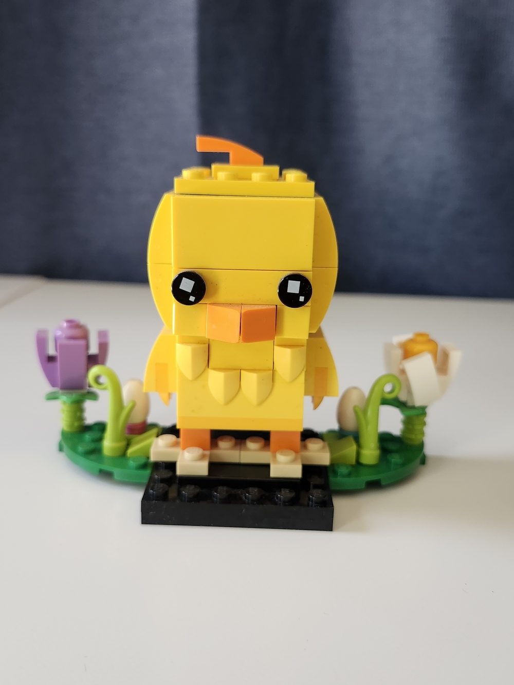 LEGO Brick Headz Easter Chick w/ Flowers 40350 Retired used no box no manual